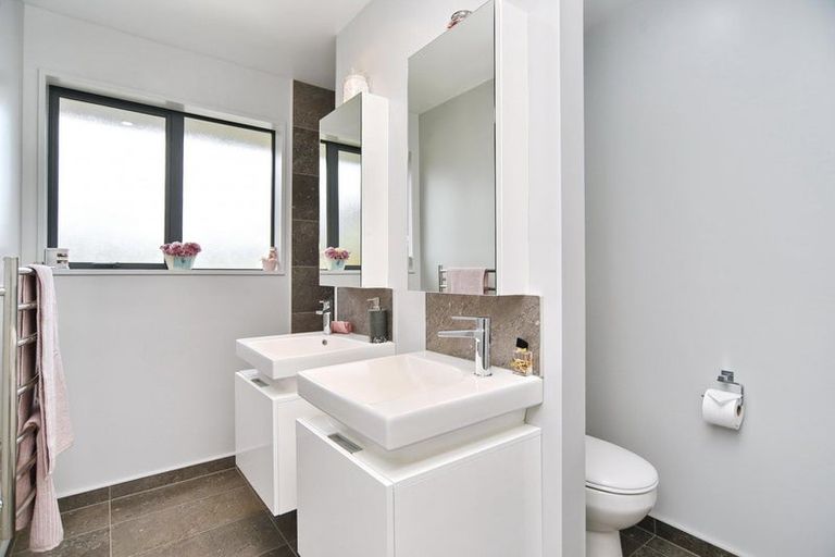 Photo of property in 12 Beech Drive, Rangiora, 7400