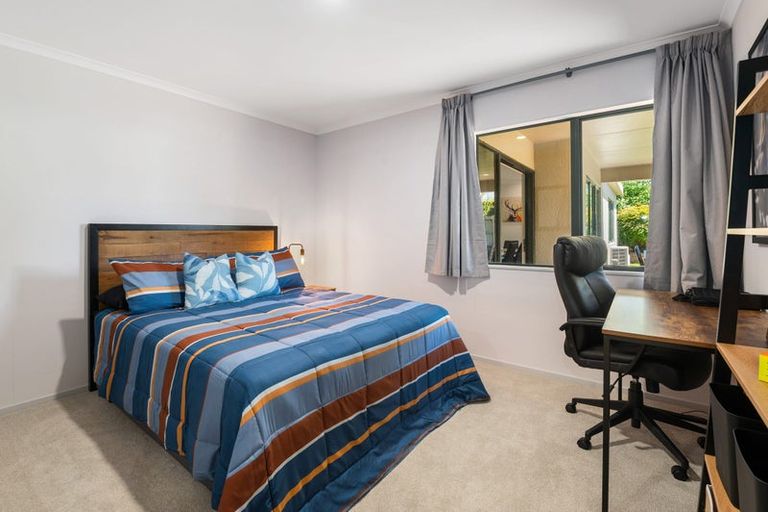 Photo of property in 22 Hoyte Place, Pukehangi, Rotorua, 3015