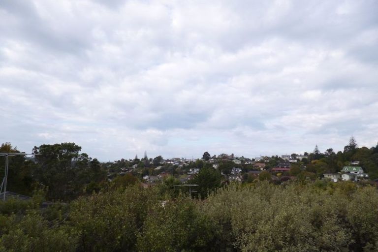 Photo of property in 1/13 Naviti Place, Browns Bay, Auckland, 0630