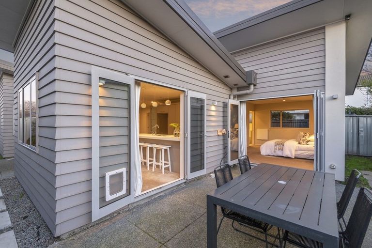 Photo of property in 37 Sherborne Street, St Albans, Christchurch, 8014