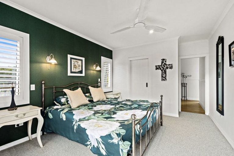 Photo of property in 55 Hauraki Road, Leigh, Warkworth, 0985