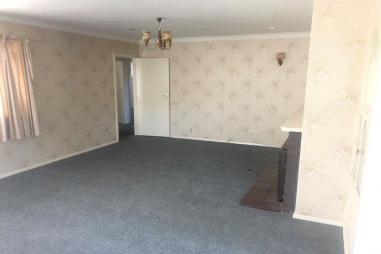 Photo of property in 6 Cruickshank Road, Clouston Park, Upper Hutt, 5018