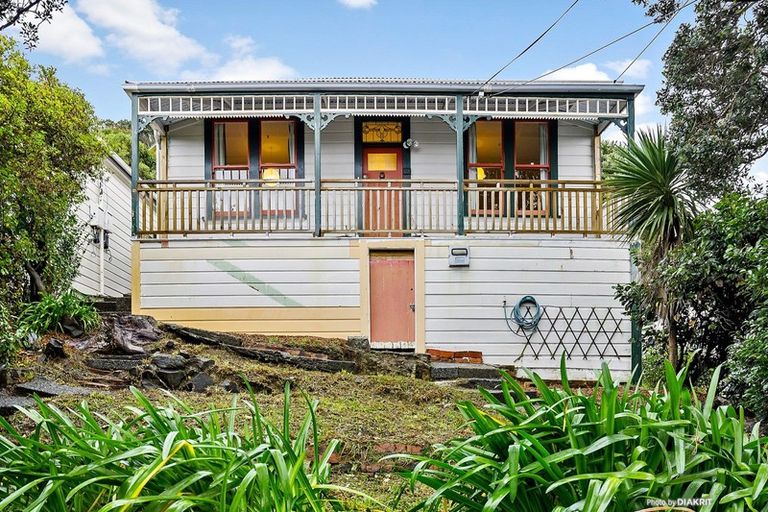 Photo of property in 21 Charlotte Avenue, Brooklyn, Wellington, 6021