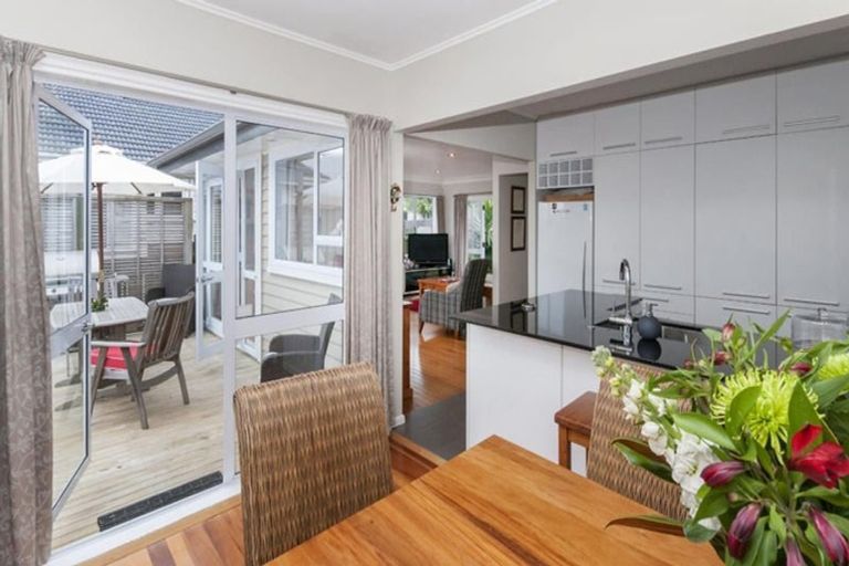 Photo of property in 1/28 Bleakhouse Road, Howick, Auckland, 2014