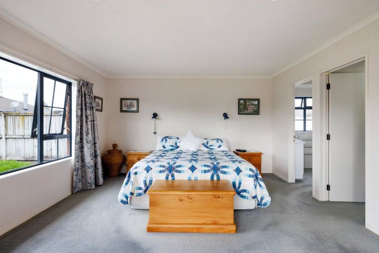 Photo of property in 10 Guildford Place, Rototuna North, Hamilton, 3210