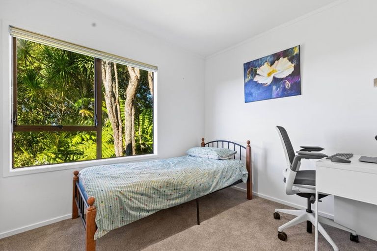 Photo of property in 811 East Coast Road, Northcross, Auckland, 0630