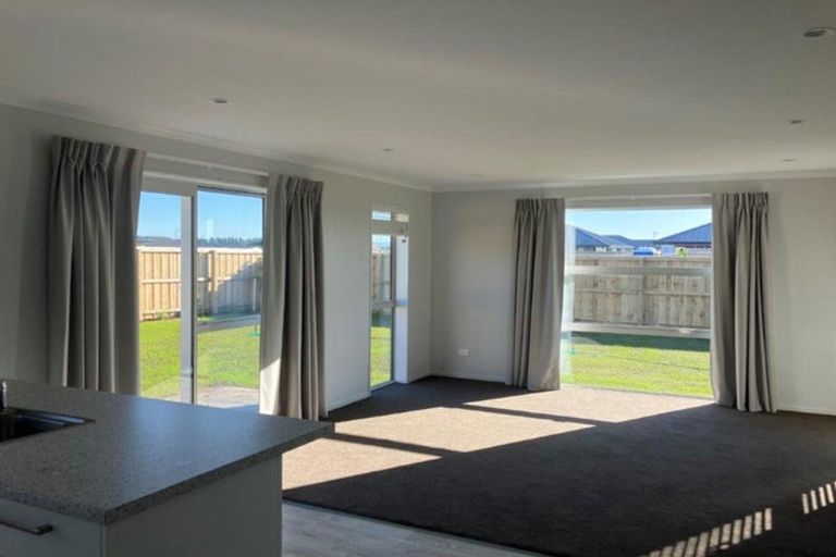 Photo of property in 120 Broadway Parade, Rolleston, 7615