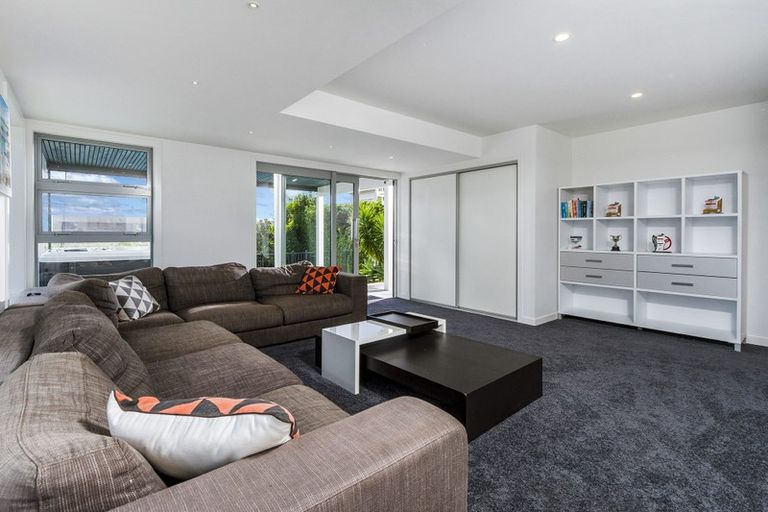 Photo of property in 38 Seacliffe Avenue, Belmont, Auckland, 0622