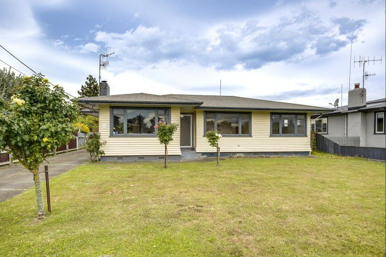 Photo of property in 12 Trevelyan Street, Onekawa, Napier, 4110