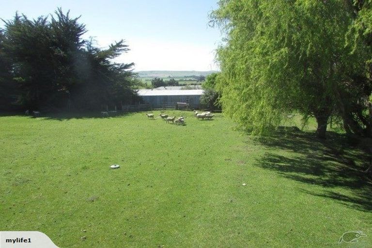 Photo of property in 37 Princes Street, Waikari, 7420