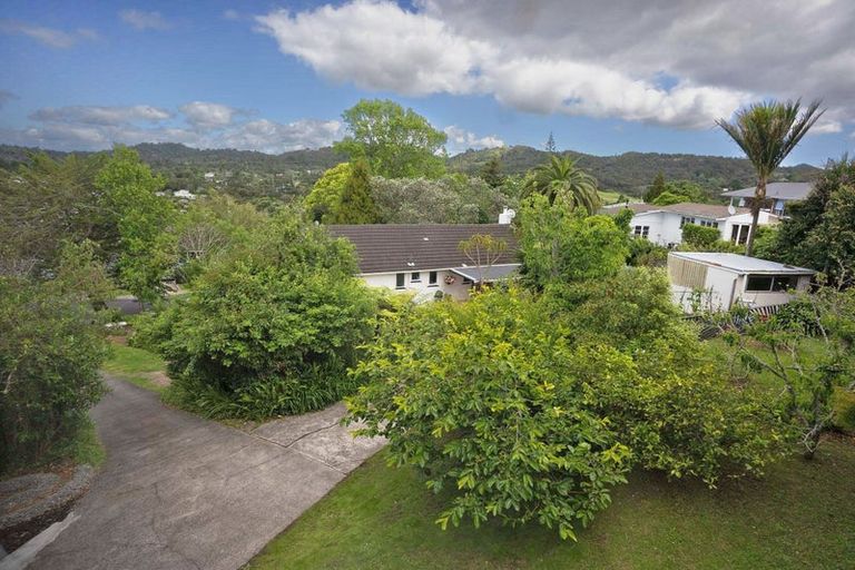 Photo of property in 2/15b Nandana Drive, Glen Eden, Auckland, 0602