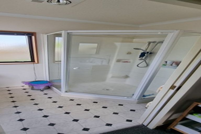 Photo of property in 96 Michael Road, Paraparaumu Beach, Paraparaumu, 5032