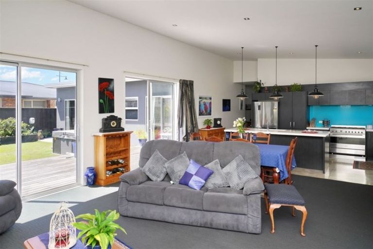 Photo of property in 1 Blackadder Road, Pegasus, 7612