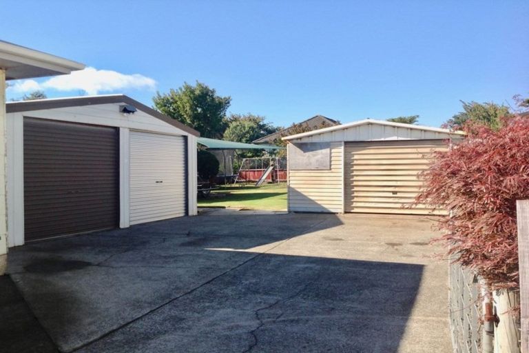 Photo of property in 42 Richmond Street, Waitara, 4320