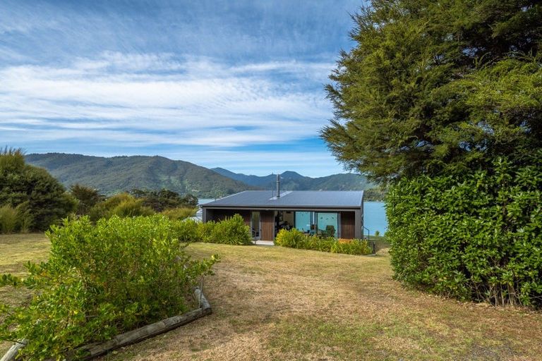 Photo of property in 15 Tai Close, Kaiuma Bay, Havelock, 7178