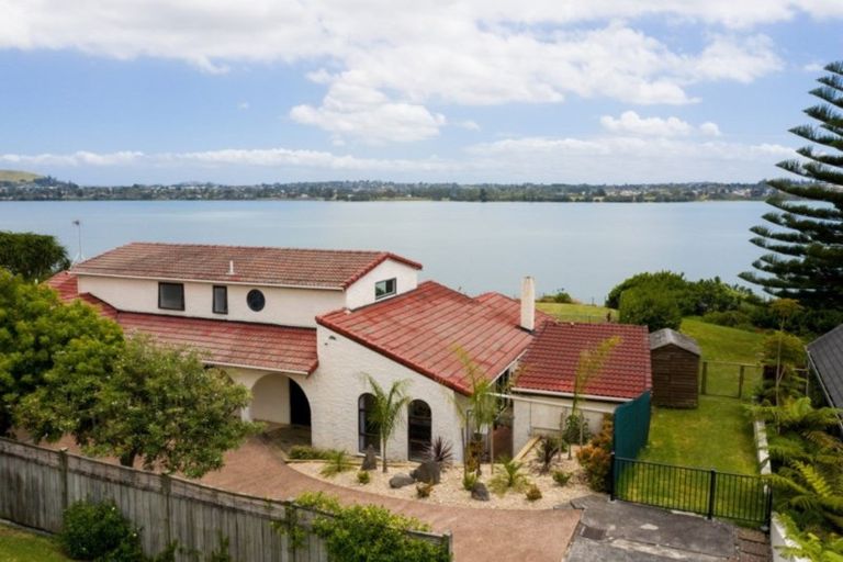 Photo of property in 33 William Bryan Drive, Half Moon Bay, Auckland, 2012