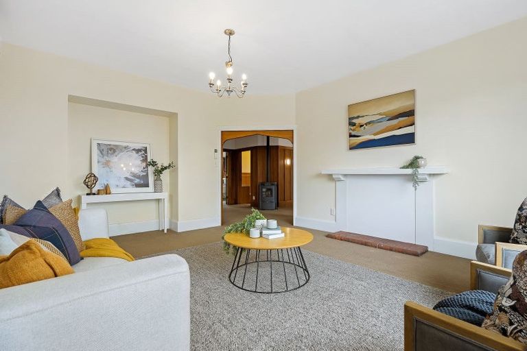 Photo of property in 113 Saint Andrews Square, Strowan, Christchurch, 8052