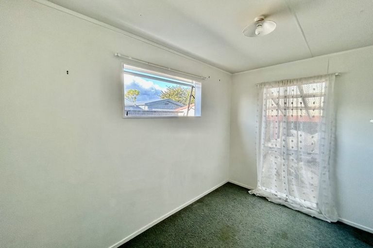 Photo of property in 65 Meadowvale Drive, Levin, 5510