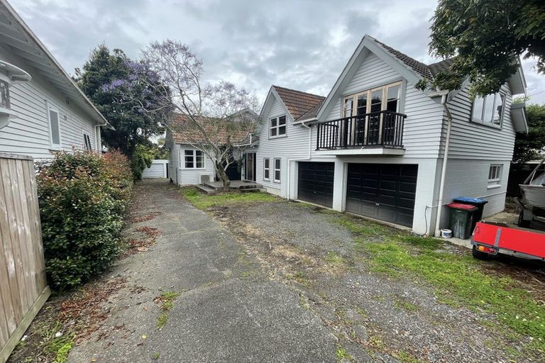 Photo of property in 19 Moa Road, Point Chevalier, Auckland, 1022