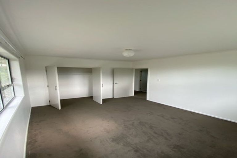 Photo of property in 51 Hepburn Road, Glendene, Auckland, 0602