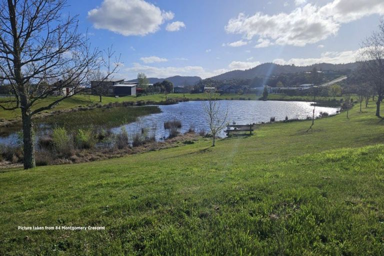 Photo of property in 84 Montgomery Crescent, Kinloch, Taupo, 3377