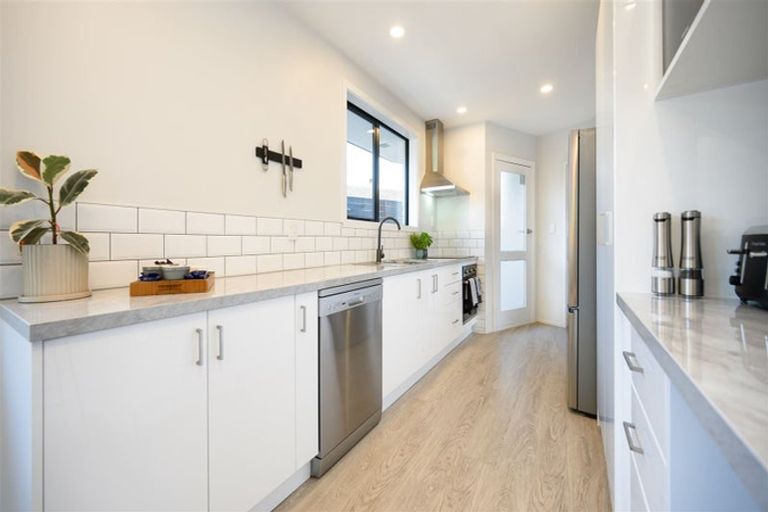 Photo of property in 6 Bidwell Place, Hillmorton, Christchurch, 8025