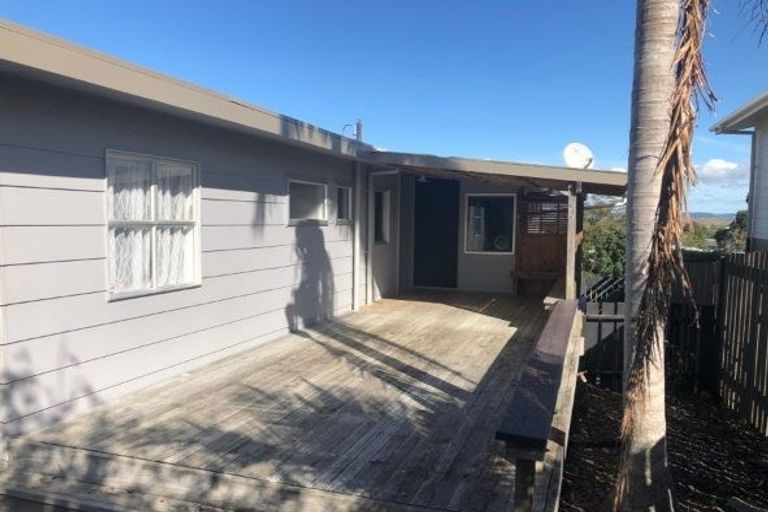 Photo of property in 1 Moa Place, Onerahi, Whangarei, 0110