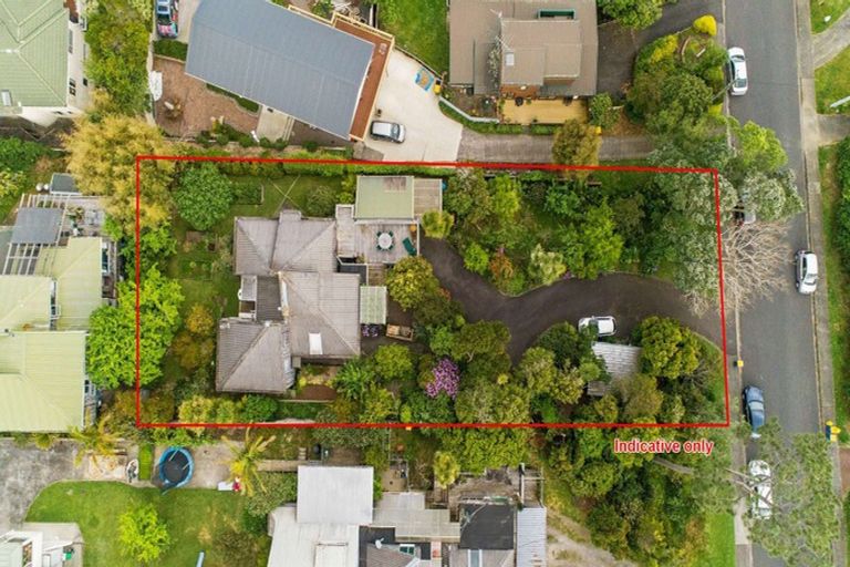 Photo of property in 76 Balmain Road, Chatswood, Auckland, 0626