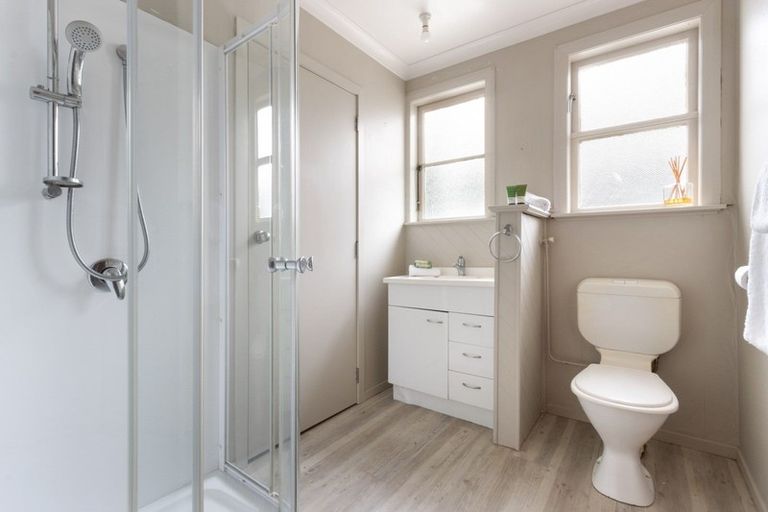 Photo of property in 84 Latham Street, Marewa, Napier, 4110