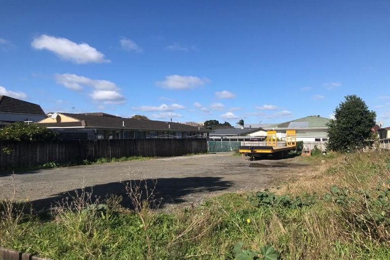 Photo of property in 75a Puhinui Road, Papatoetoe, Auckland, 2104