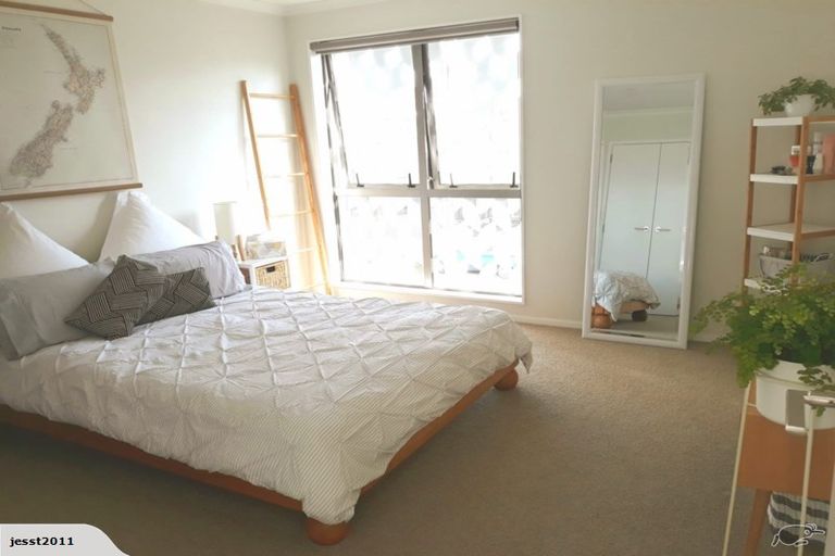 Photo of property in 25 Rangihina Road, Hobsonville, Auckland, 0616