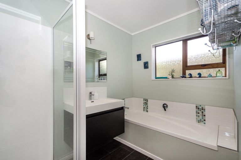 Photo of property in 19 Valley Road, Pukekohe, 2120