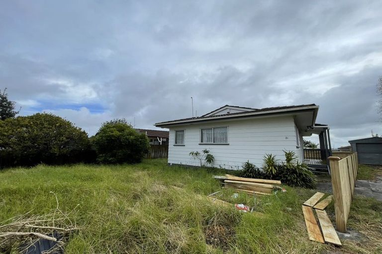 Photo of property in 57 Burundi Avenue, Clendon Park, Auckland, 2103