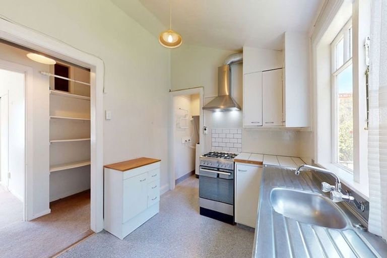 Photo of property in 3-5 Knoll Street, Island Bay, Wellington, 6023