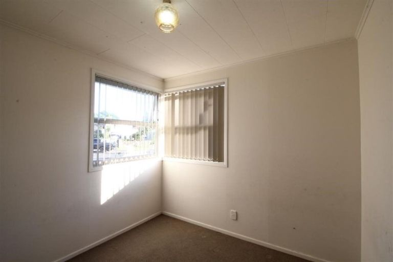 Photo of property in 58 Cramond Drive, Mangere East, Auckland, 2024