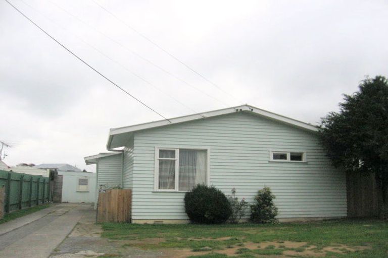 Photo of property in 44 York Street, Moera, Lower Hutt, 5010