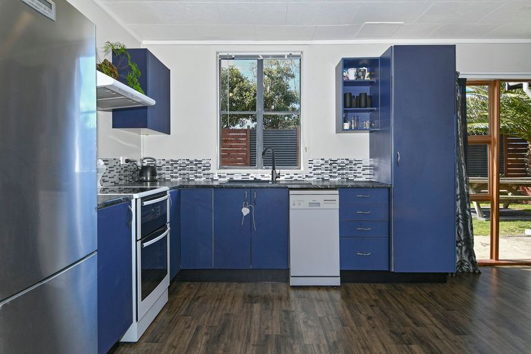 Photo of property in 296 Pukehina Parade, Pukehina, Te Puke, 3189