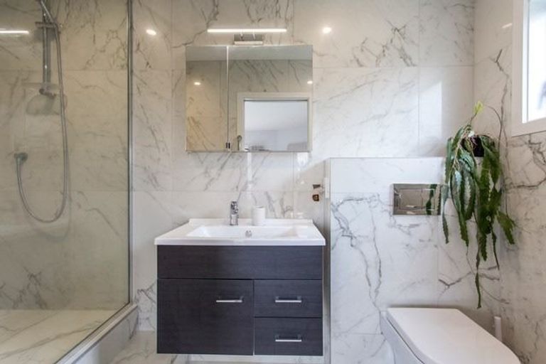 Photo of property in 85 Tiri Road, Tindalls Beach, Whangaparaoa, 0930