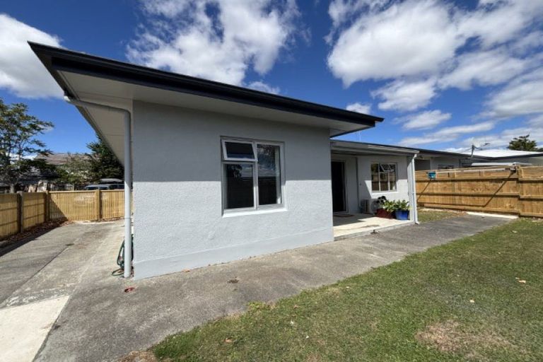 Photo of property in 24-26 Freyberg Street, Roslyn, Palmerston North, 4414