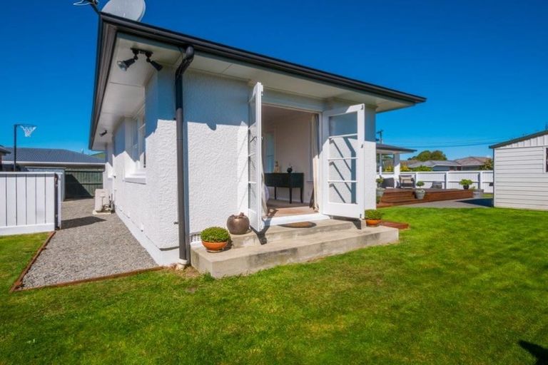 Photo of property in 48 Bainton Street, Bishopdale, Christchurch, 8053