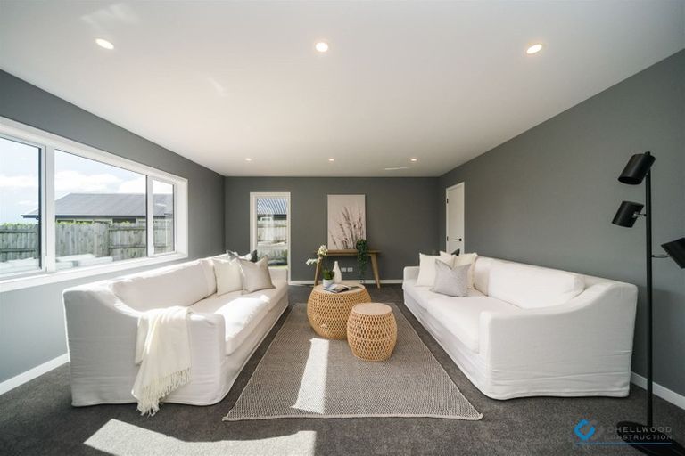 Photo of property in 19 Silicon Way, Fitzherbert, Palmerston North, 4410