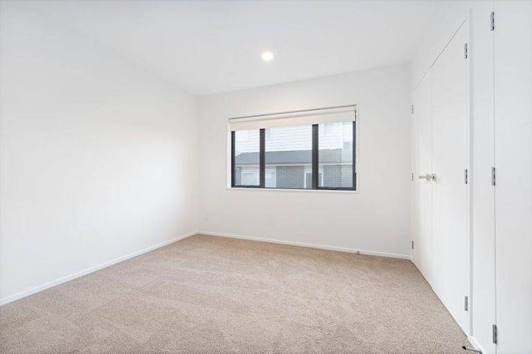 Photo of property in 55 Platinum Rise, Ranui, Auckland, 0612