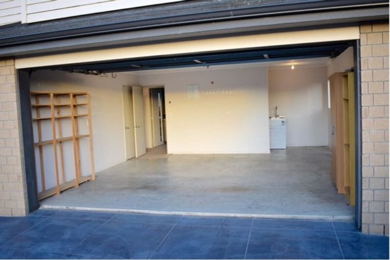 Photo of property in 238 Mark Avenue, Grenada Village, Wellington, 6037