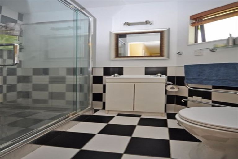 Photo of property in 1/10 Marina Road, Torbay, Auckland, 0630