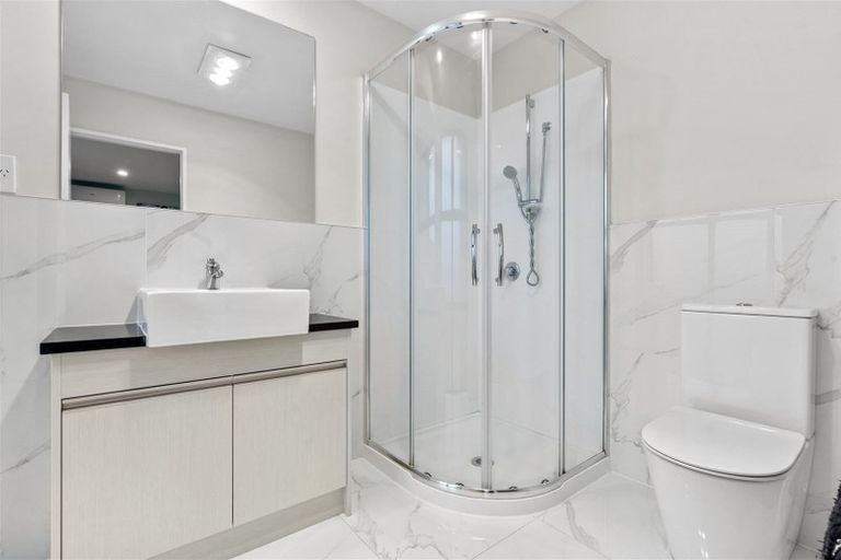 Photo of property in 12b Hollowout Street, Takanini, 2112