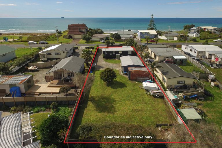 Photo of property in 296 Pukehina Parade, Pukehina, Te Puke, 3189