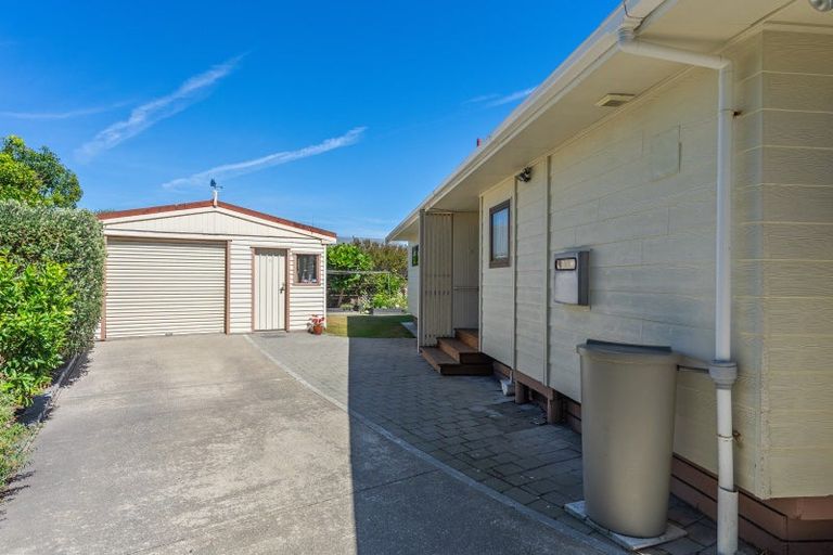 Photo of property in 91 Atkinson Avenue, Otaki Beach, Otaki, 5512