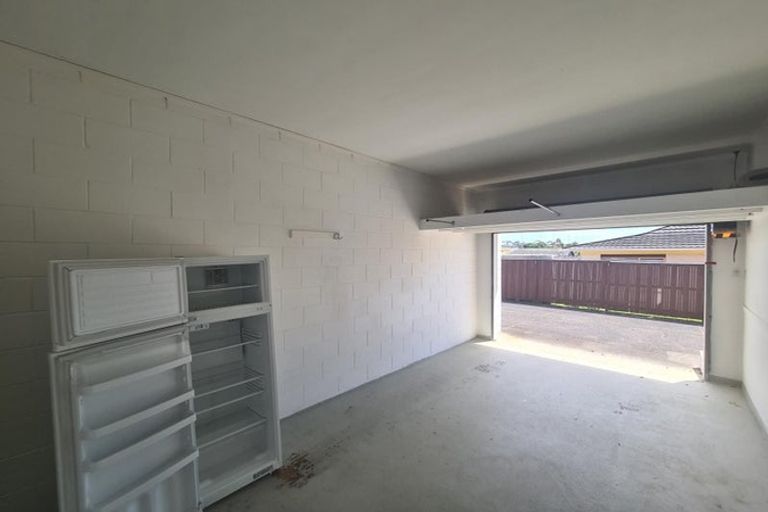 Photo of property in 1/32 Matuhi Rise, Henderson, Auckland, 0612