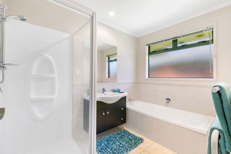 Photo of property in 13 Malta Crescent, Katikati, 3129