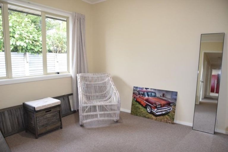 Photo of property in 35-37 Moa Street, Waikiwi, Invercargill, 9810